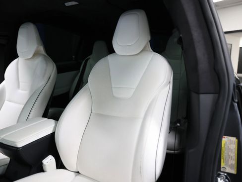 Used 2016 Tesla Model X Performance image 23