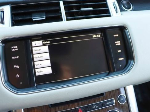 Used 2014 Land Rover Range Rover Sport HSE image 40