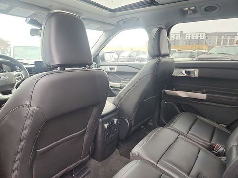 Certified 2023 Ford Explorer XLT w/ Equipment Group 202A AWD/4WD image 25