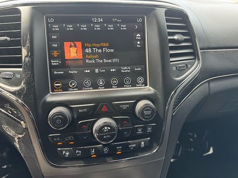 Used 2018 Jeep Grand Cherokee High Altitude AWD/4WD image 16