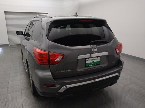 Used 2019 Nissan Pathfinder SV FWD image 6