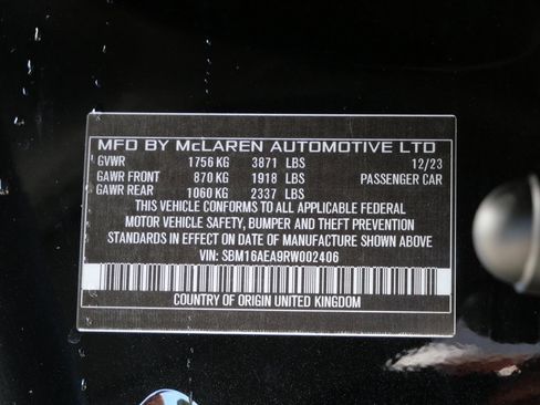 Used 2024 McLaren Artura image 24