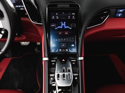 Certified 2024 Ferrari Roma Spider image 91