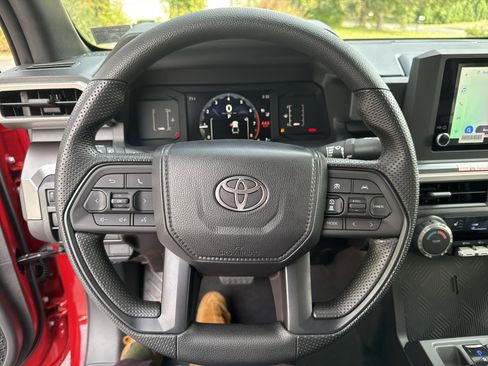 New 2025 Toyota Tacoma SR5 image 17