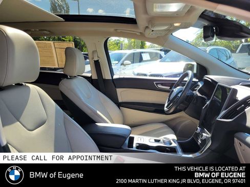 Used 2022 Ford Edge Titanium w/ Class II Trailer Tow Package AWD/4WD image 11