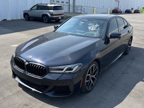 Used 2023 BMW M550i xDrive w/ Executive Package AWD/4WD image 5