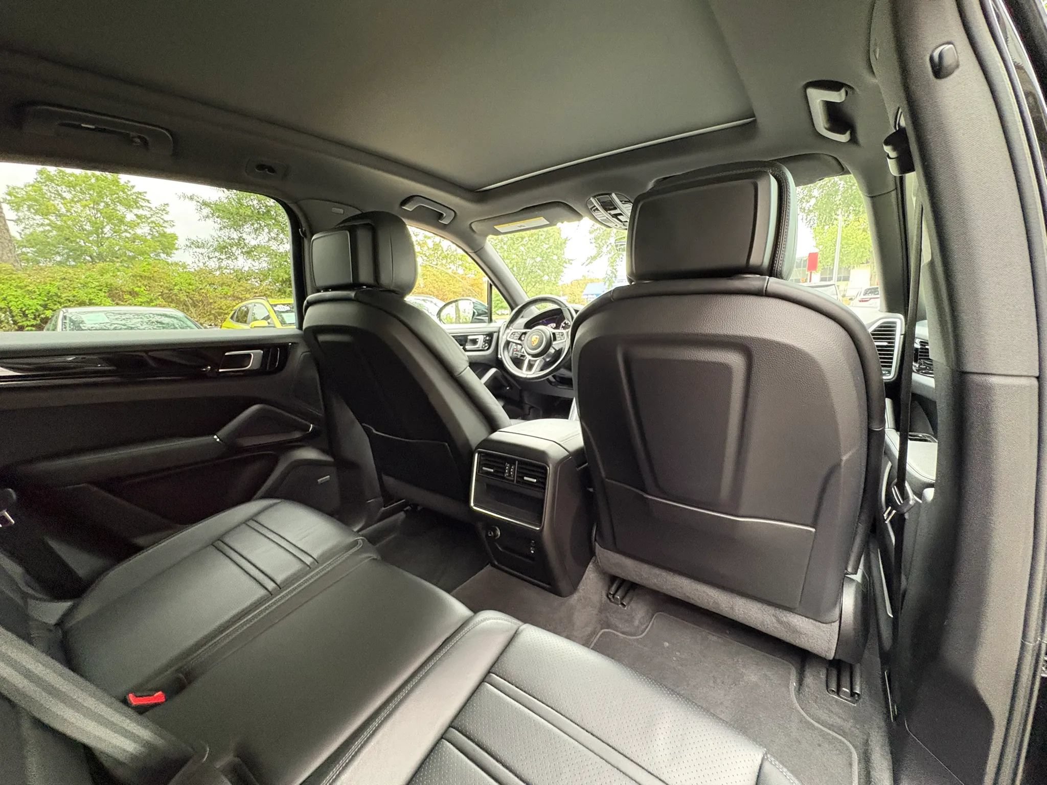 Used 2021 Porsche Cayenne S AWD/4WD image 17