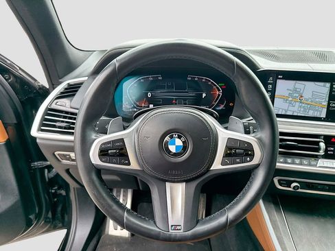 Used 2022 BMW X5 sDrive40i w/ M Sport Package RWD image 13