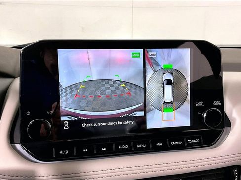 Used 2023 Nissan Rogue SL w/ SL Premium Package image 21