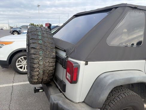 Used 2011 Jeep Wrangler Unlimited Sport image 7