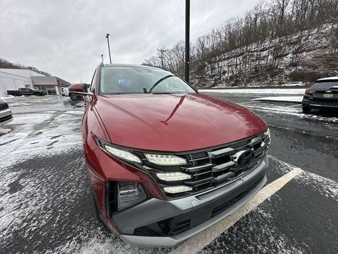 Used 2025 Hyundai Tucson Limited image 11