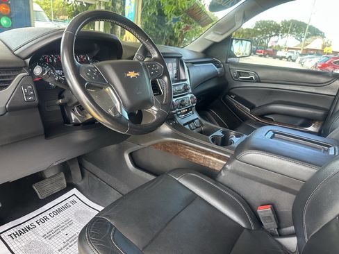 Used 2020 Chevrolet Suburban LT image 11
