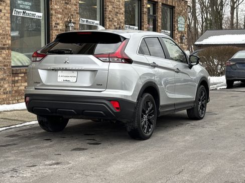 Used 2022 Mitsubishi Eclipse Cross LE image 5