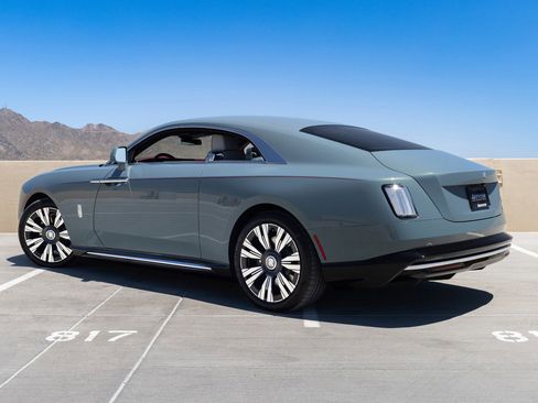 Used 2024 Rolls-Royce Spectre w/ Spectre Launch Package AWD/4WD image 6