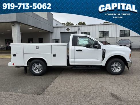 New 2026 Ford F250 XL w/ XL Chrome Package image 9