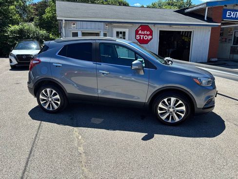 Used 2019 Buick Encore Preferred FWD image 2