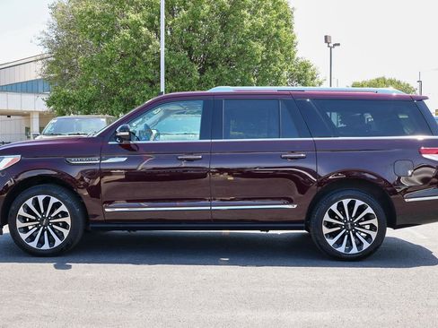Used 2023 Lincoln Navigator L Reserve AWD/4WD image 23