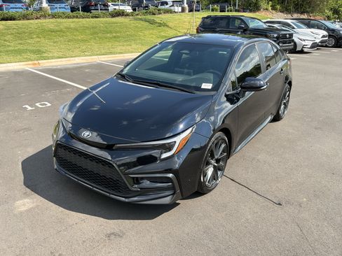 Used 2024 Toyota Corolla SE FWD image 5