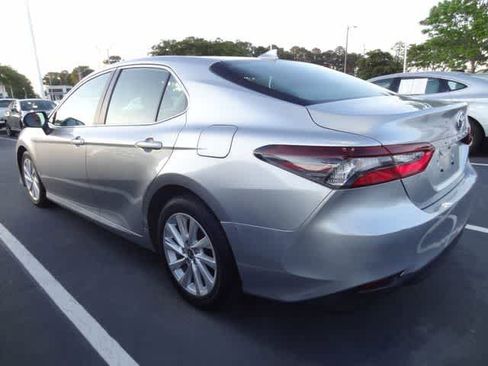Used 2024 Toyota Camry LE FWD image 9