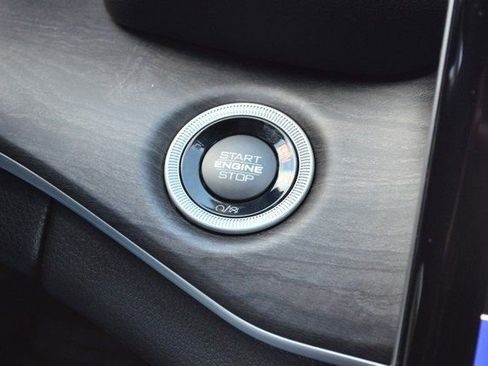 New 2025 Jeep Grand Cherokee Limited w/ Luxury Tech Group II image 24