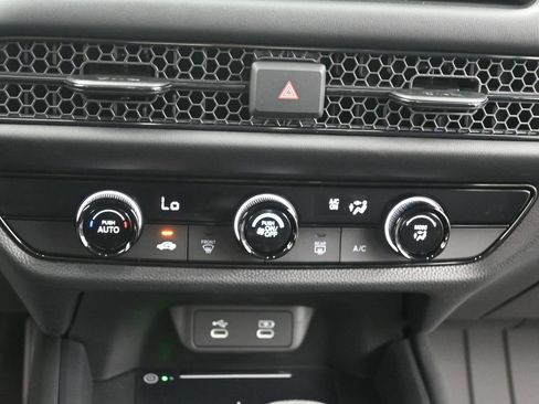 New 2026 Honda HR-V LX image 15