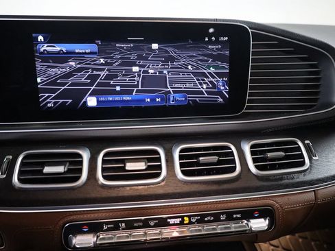 Used 2024 Mercedes-Benz GLE 350 4MATIC image 21