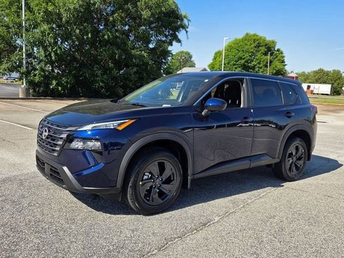 New 2026 Nissan Rogue SV w/ Cold Weather Package FWD image 3