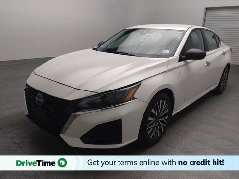 Used 2024 Nissan Altima 2.5 SV FWD image 1