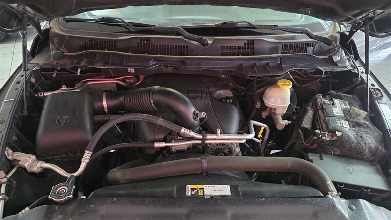 Used 2017 RAM 1500 Classic SLT AWD/4WD image 27
