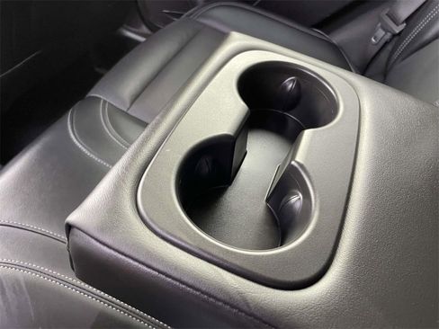 Used 2023 Buick Envision Essence image 12