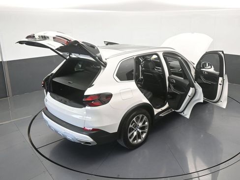 Used 2025 BMW X5 xDrive50e AWD/4WD image 71
