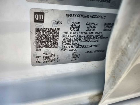 Used 2025 GMC Sierra 1500 SLT image 34