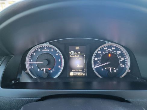 Used 2017 Toyota Camry LE image 21