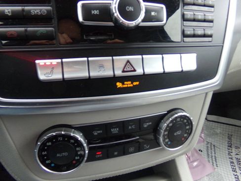 Used 2015 Mercedes-Benz ML 350 2WD image 11