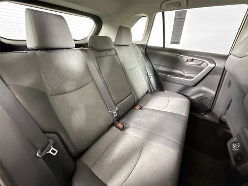 Used 2021 Toyota RAV4 XLE FWD image 48