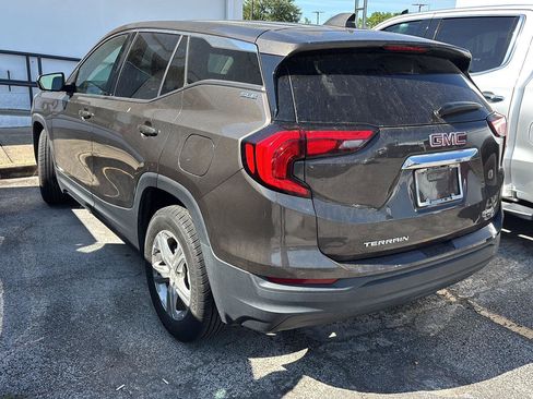 Used 2019 GMC Terrain SLE w/ LPO, Floor Liner Package FWD image 4