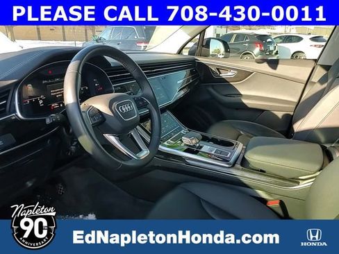 Used 2023 Audi Q7 2.0T Premium w/ Towing Package image 9