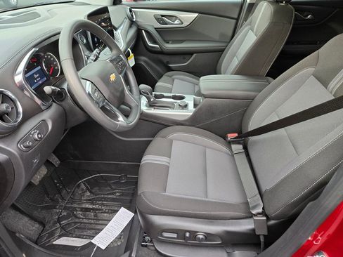 New 2025 Chevrolet Blazer LT w/ Convenience Package image 6