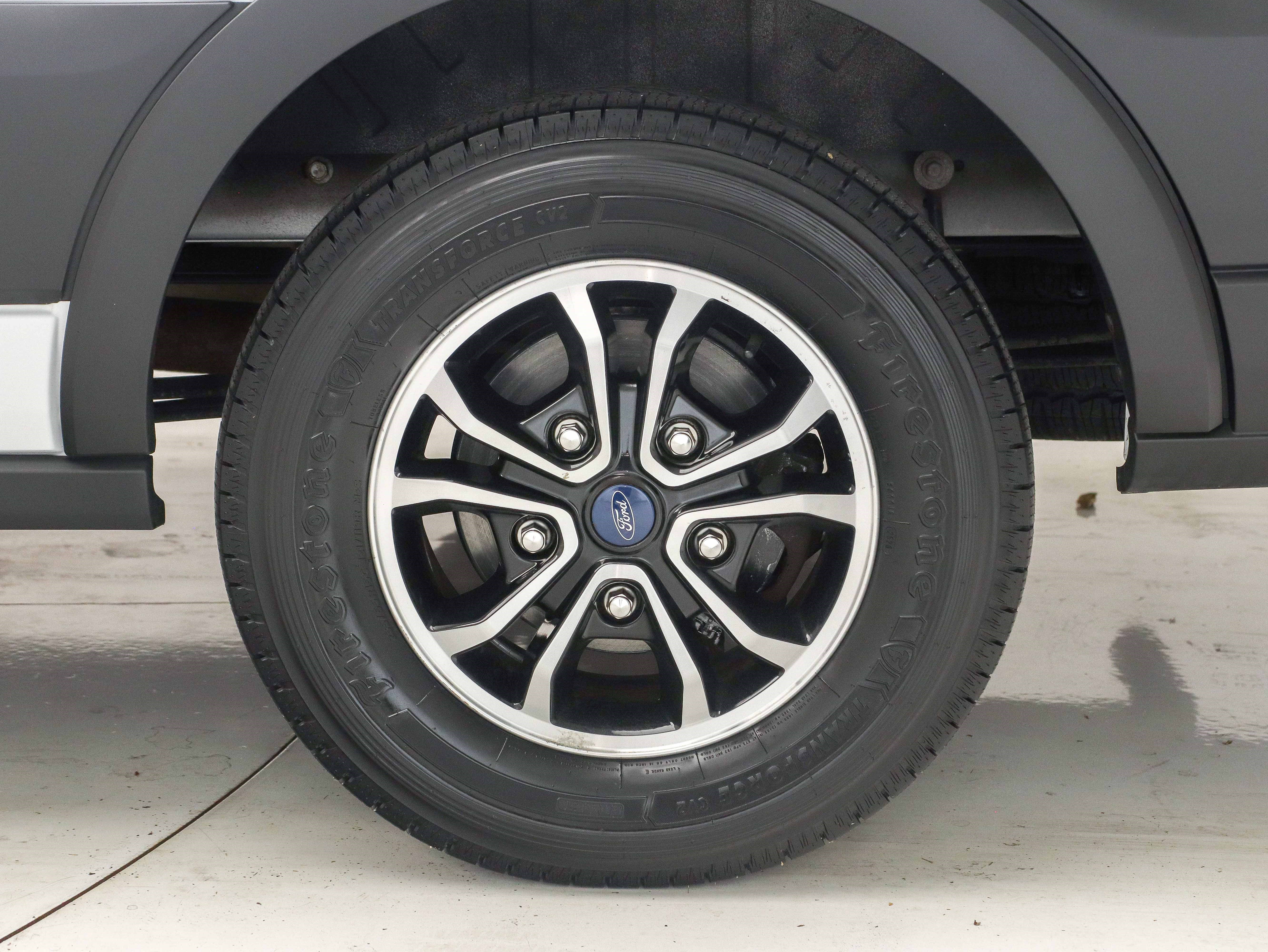 Used 2022 Ford Transit 350 XLT RWD image 26