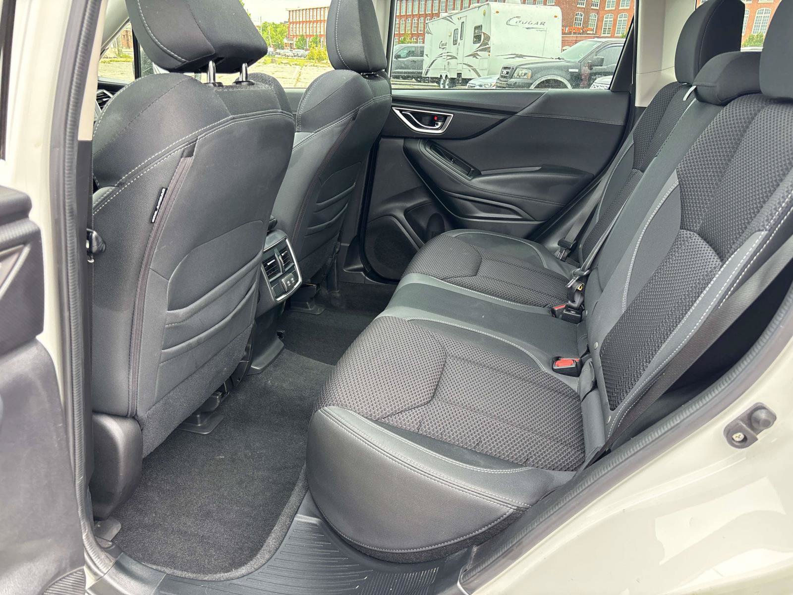 Used 2022 Subaru Forester Premium AWD/4WD image 9