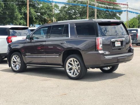 Used 2016 GMC Yukon Denali AWD/4WD image 7