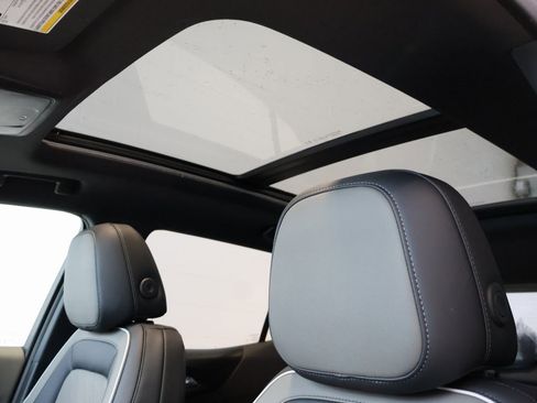 New 2026 Chevrolet Equinox LT w/ Convenience Package II image 23