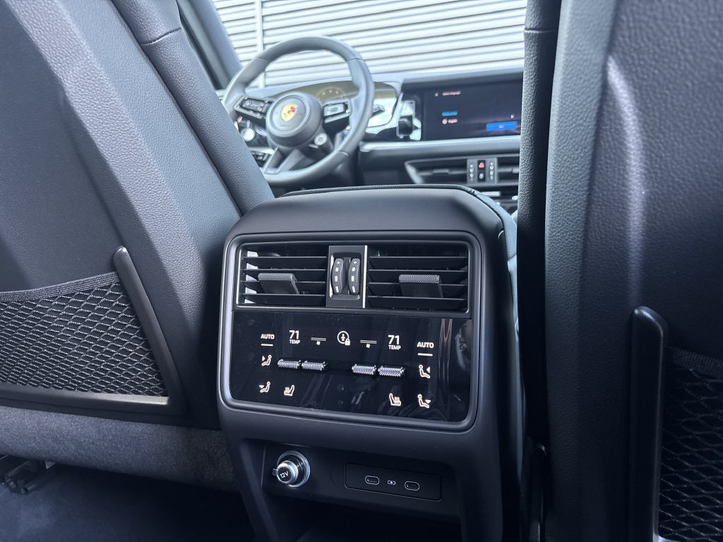 New 2026 Porsche Cayenne S AWD/4WD image 19