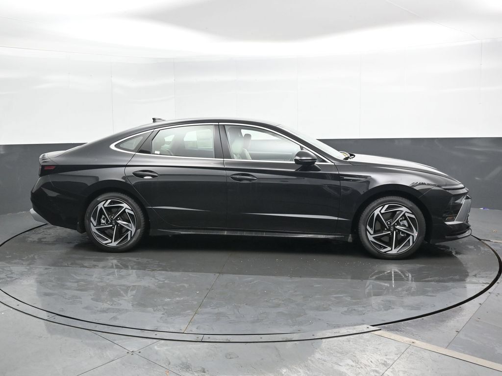 New 2026 Hyundai Sonata SEL AWD/4WD image 3