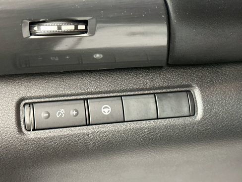 Used 2024 Nissan Pathfinder Rock Creek AWD/4WD image 11