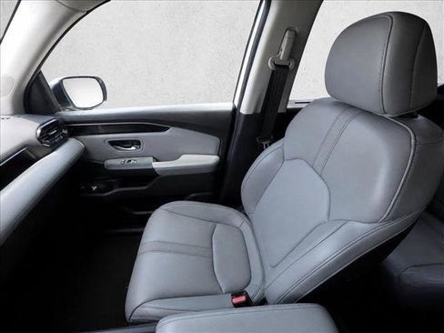 Used 2024 Honda Pilot EX-L image 17