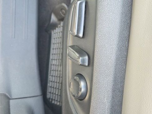 Used 2024 Toyota Sienna XLE image 19