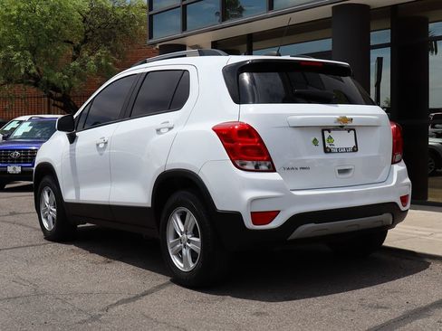 Used 2021 Chevrolet Trax LT AWD/4WD image 9