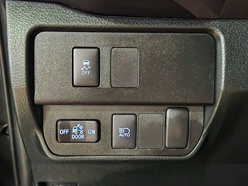 Used 2020 Toyota Tacoma SR5 image 41