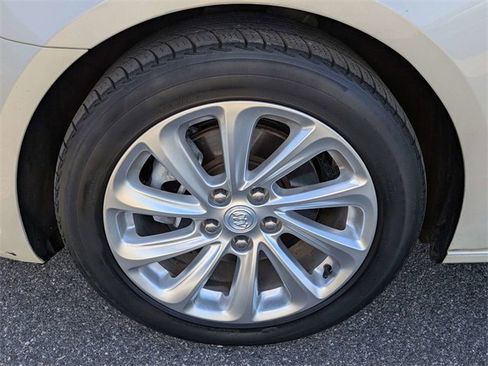 Used 2014 Buick LaCrosse Leather w/ Driver Confidence Package image 11